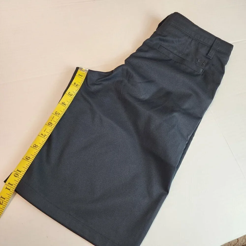Under Armour sz 18 teen boy black performance shorts
